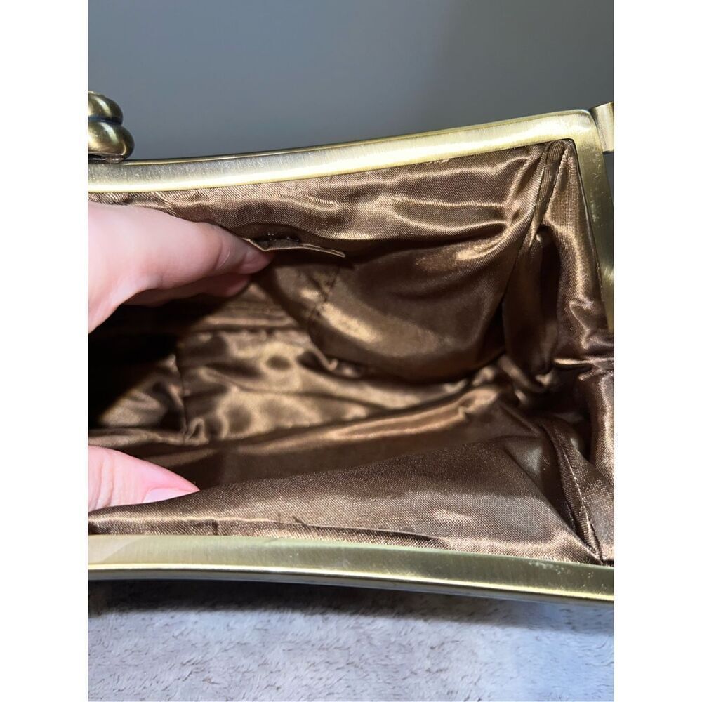 Women’s VTG Floral Clutch Brown with Embroidery - Picture 9 of 12
